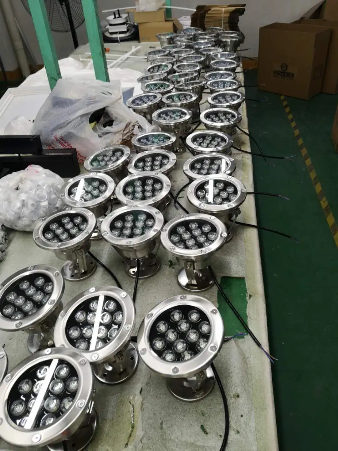 Lightigious™ - 12V Stainless Steel RGB and Warm LED Underwater Light (6W, 9W, 12W, 18W)