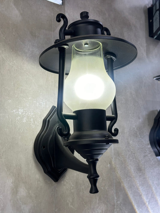 Lightigious™ - Black Outdoor Lamp