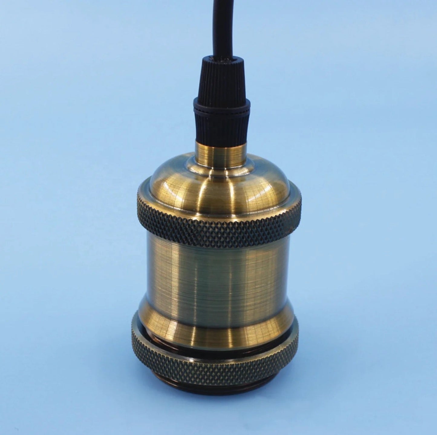 Lightigious™ - E27 Vintage Metal Lamp Holder with Ring