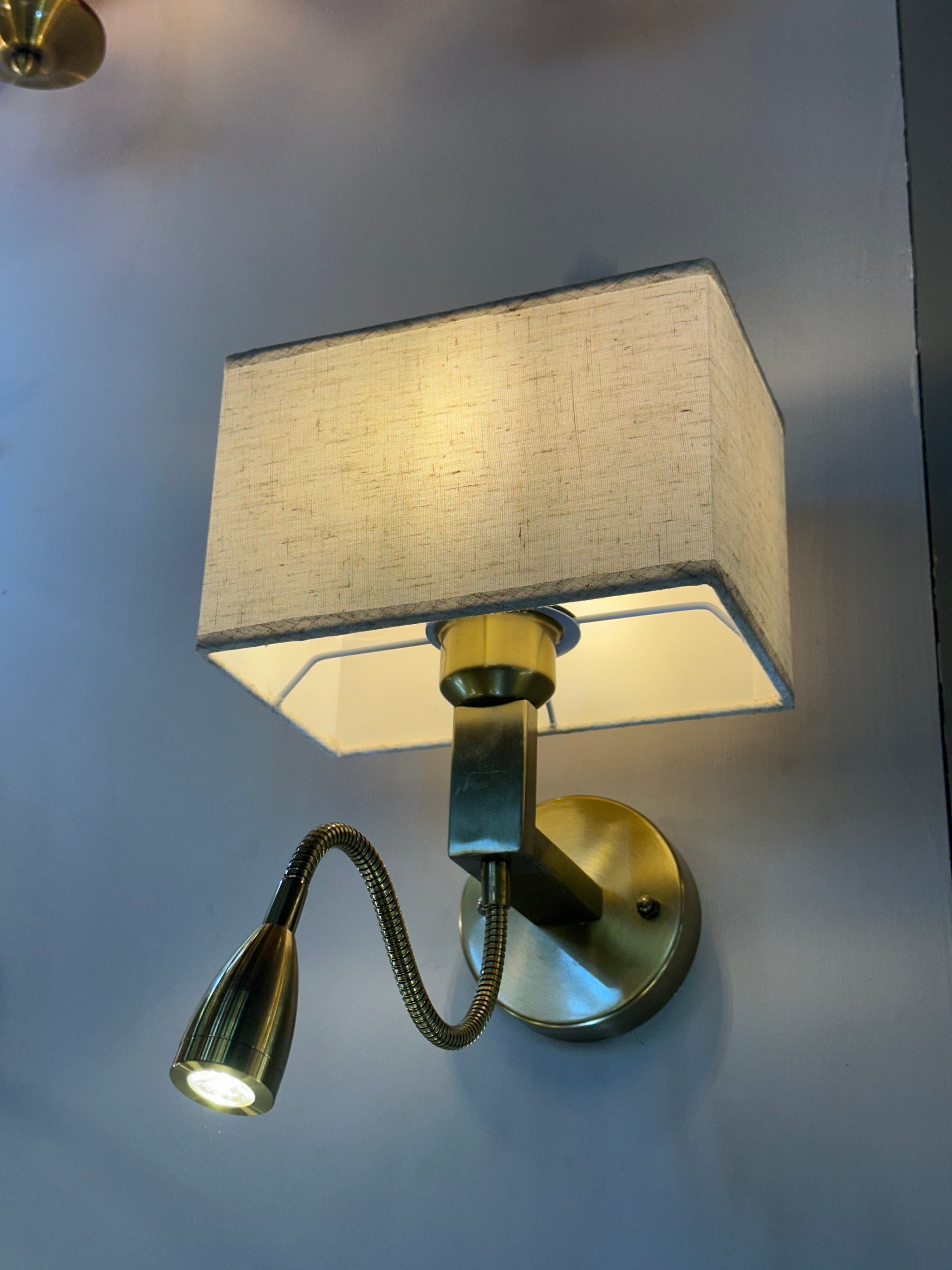 Lightigious™ – Luxe Shade & Spotlight Hotel Style Bedside Light
