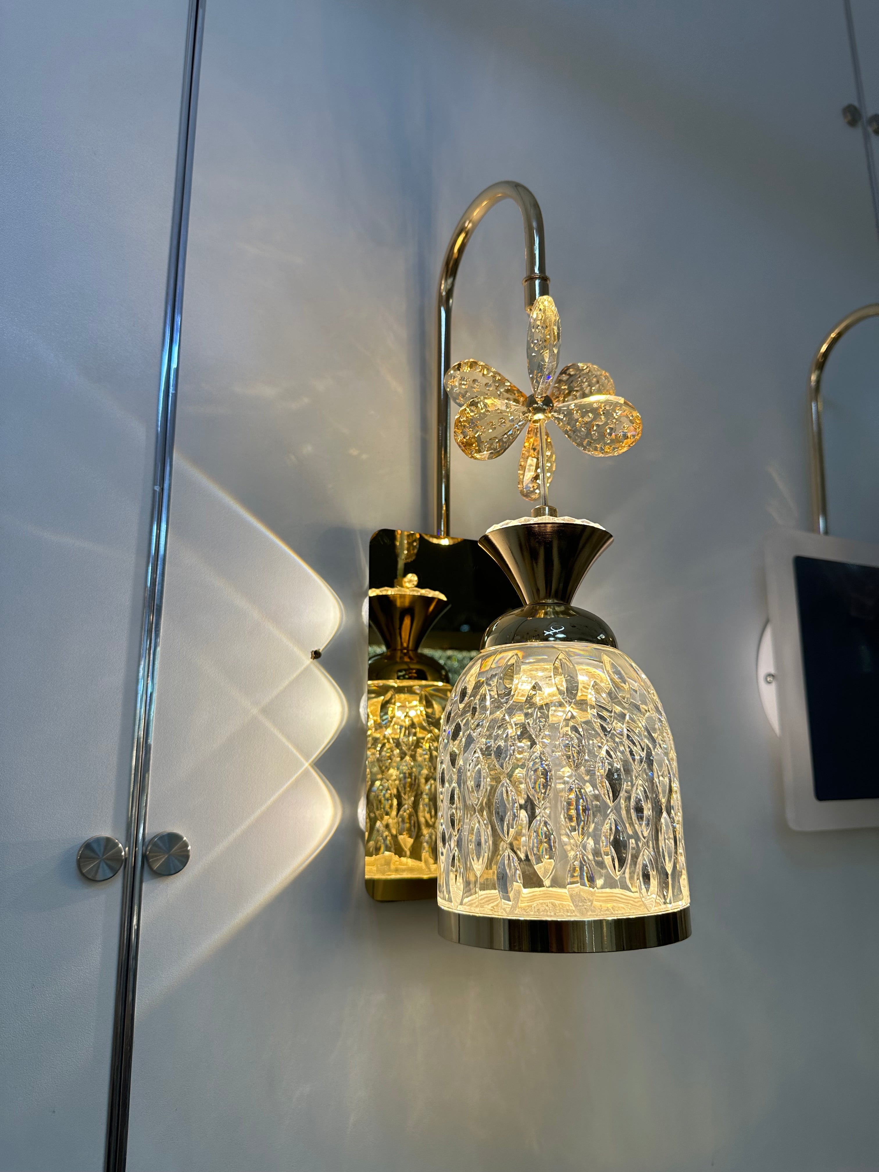 Lightigious™ - Crystal SMD Wall Light, Gold & Clear Acrylic, LED Lighting
