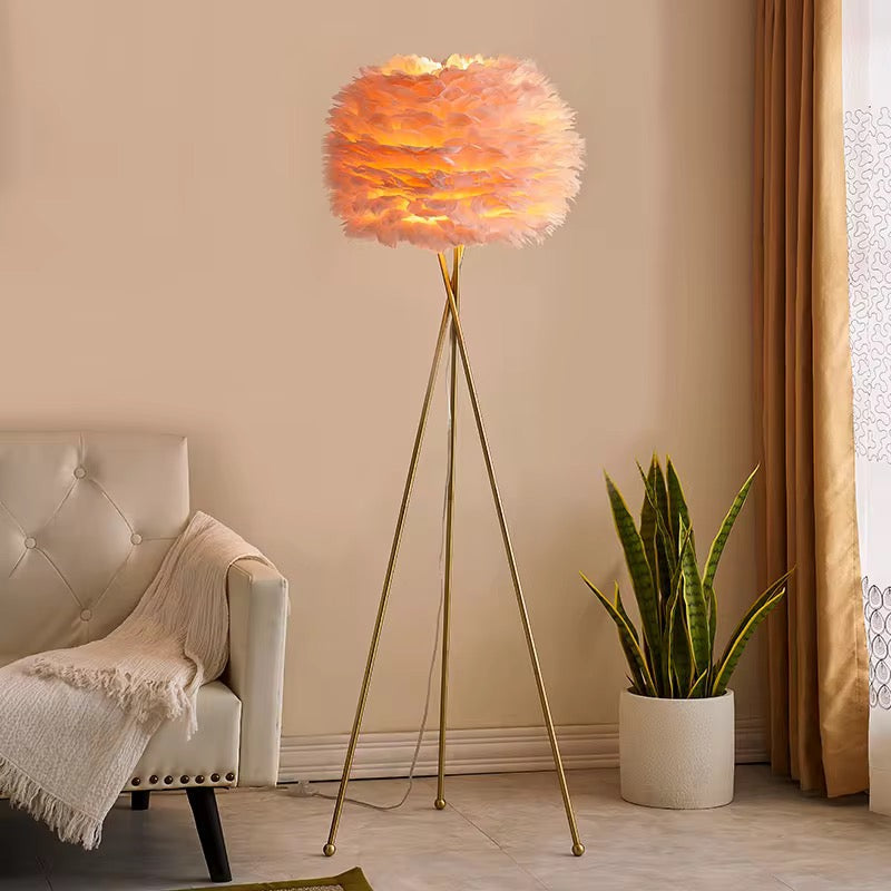 Feather baby pink Floor Lamp