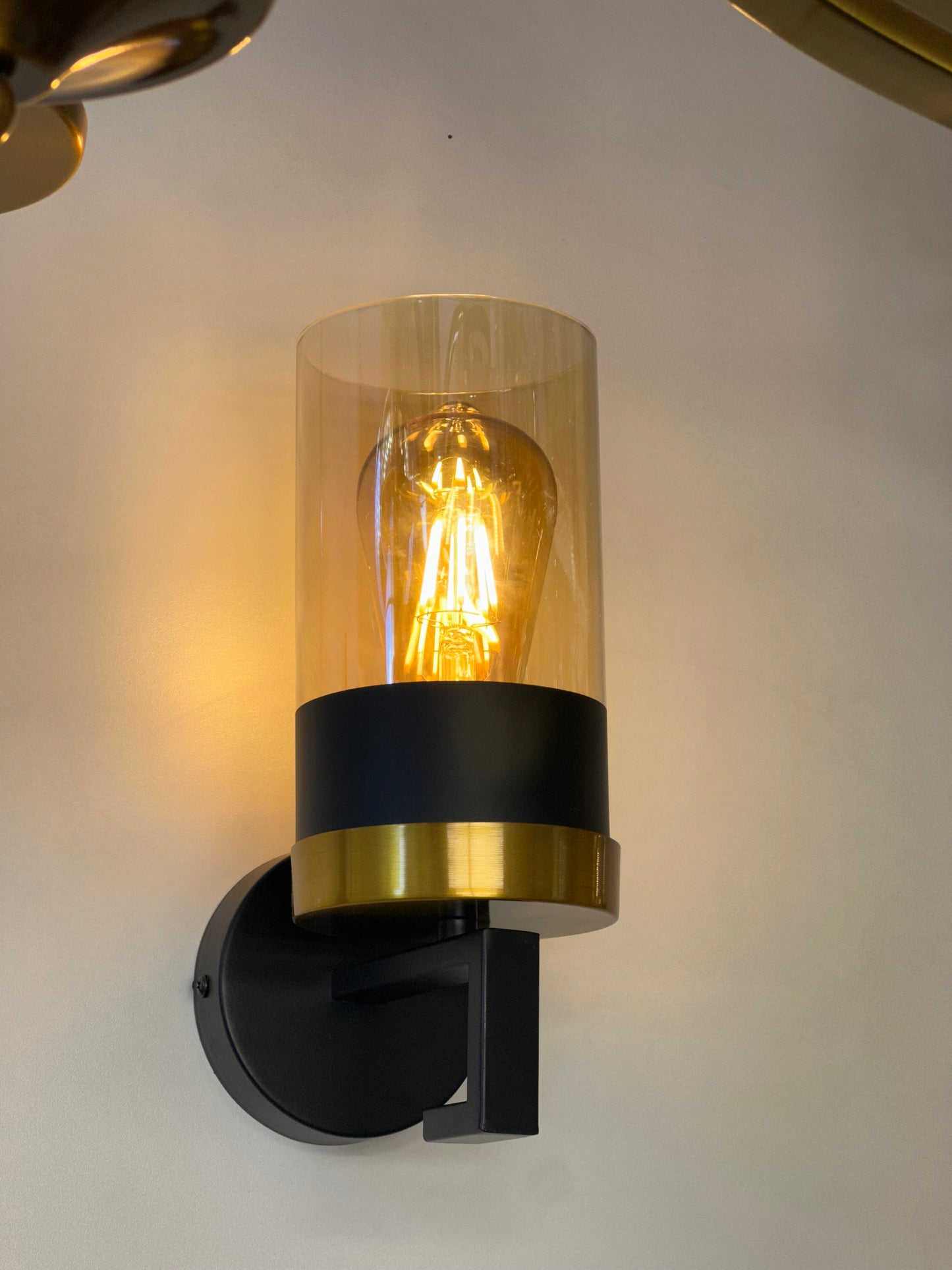 Lightigious™ - Modern Wall Light with Amber Glass, E27 LED, Black & Gold Antique