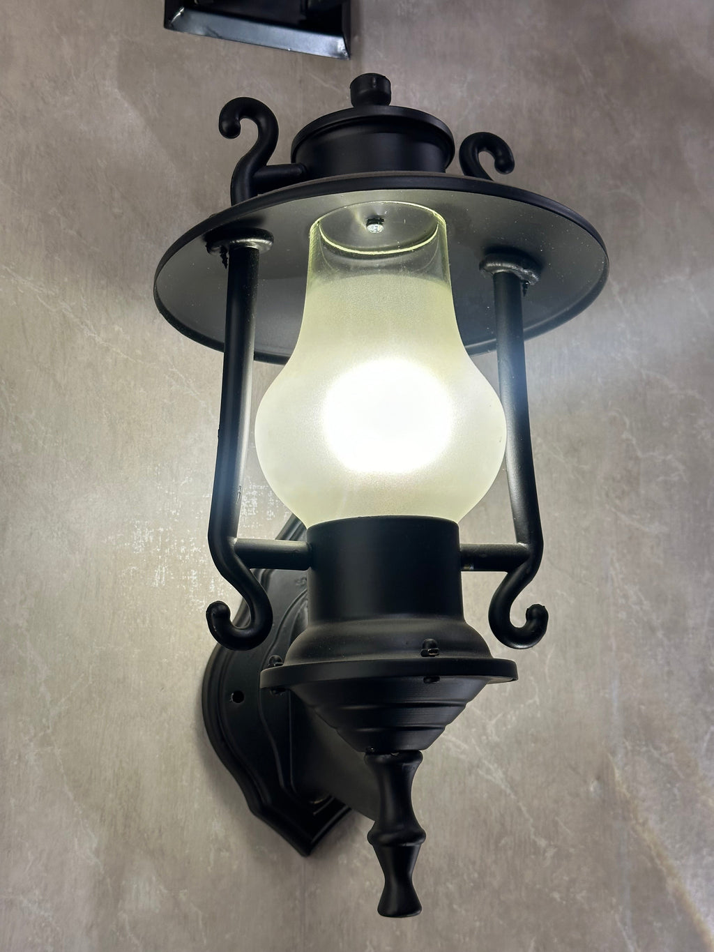 Lightigious™ - Black Outdoor Lamp