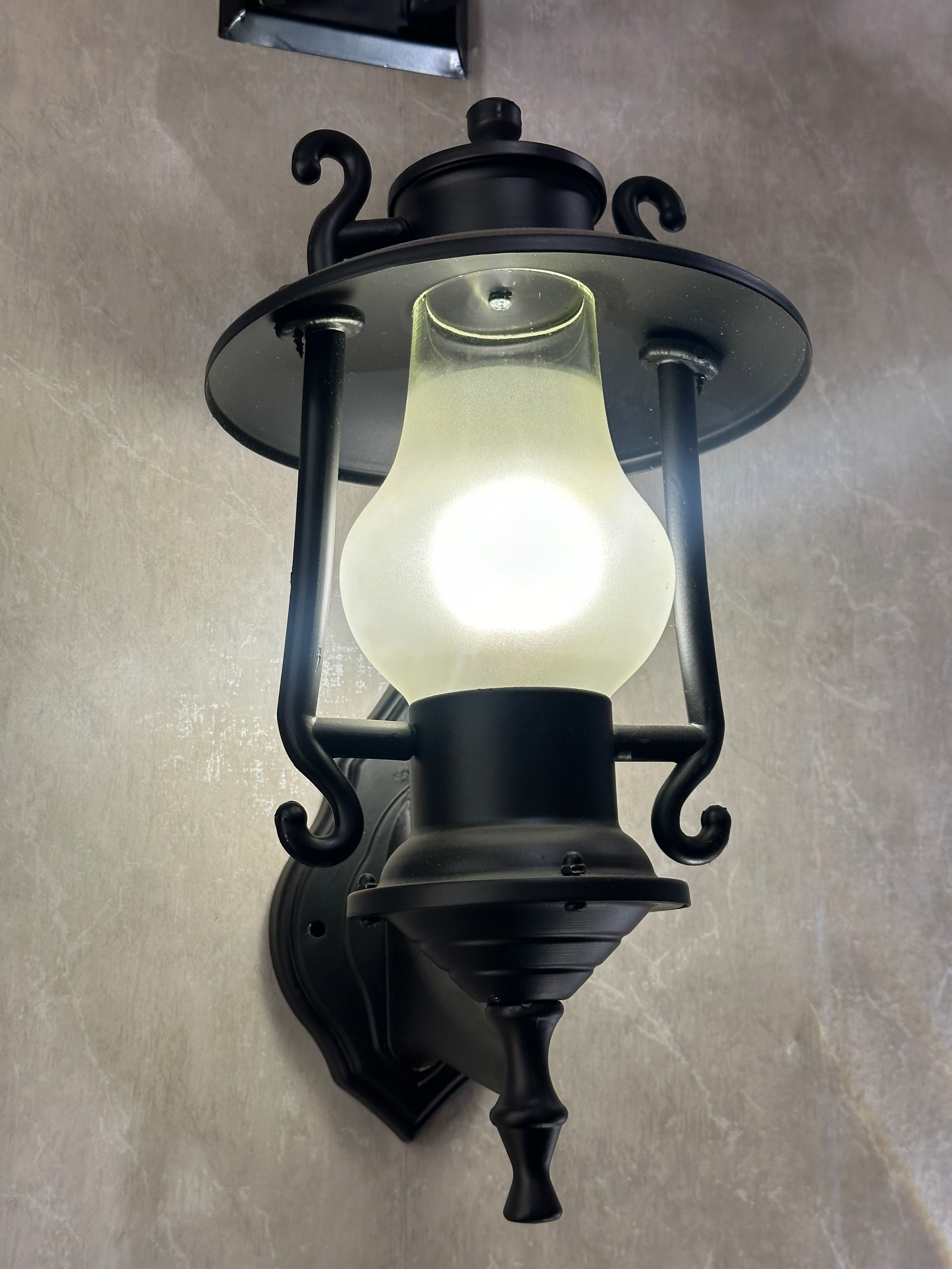 Lightigious™ - Black Outdoor Lamp
