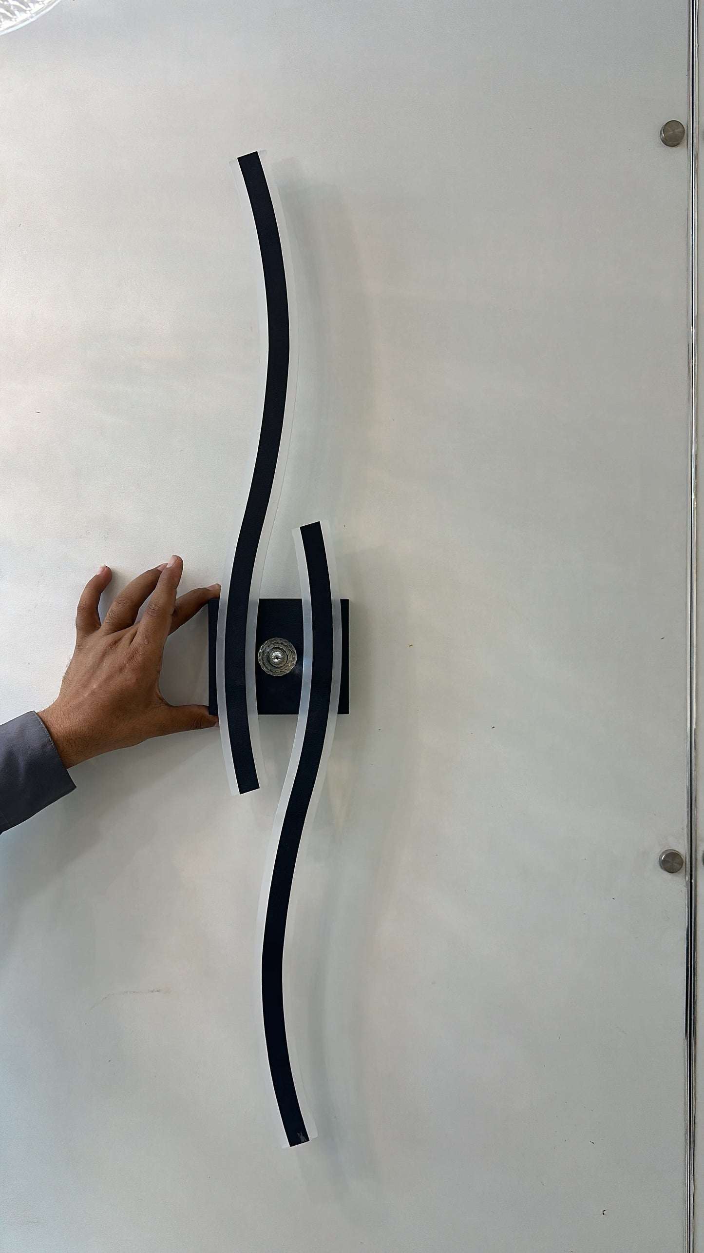 Lightigious™ - Modern Curve Wall Light, Iron & Acrylic, LED, 3 Size Options