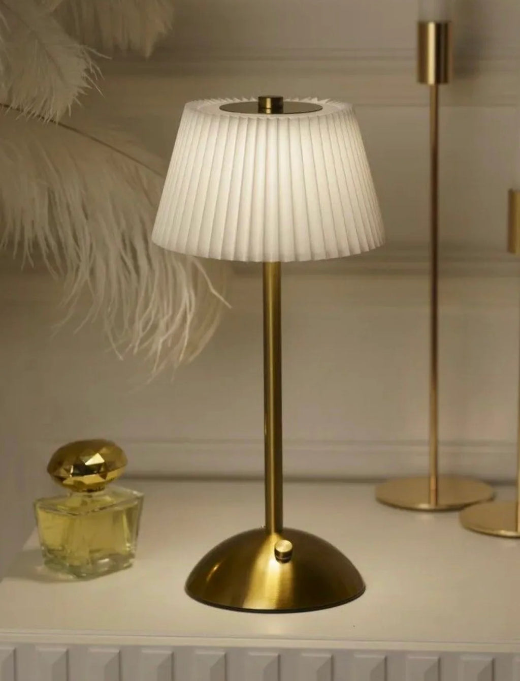Lightigious™ - Modern Cordless Metal Lamp – Pleated Shade