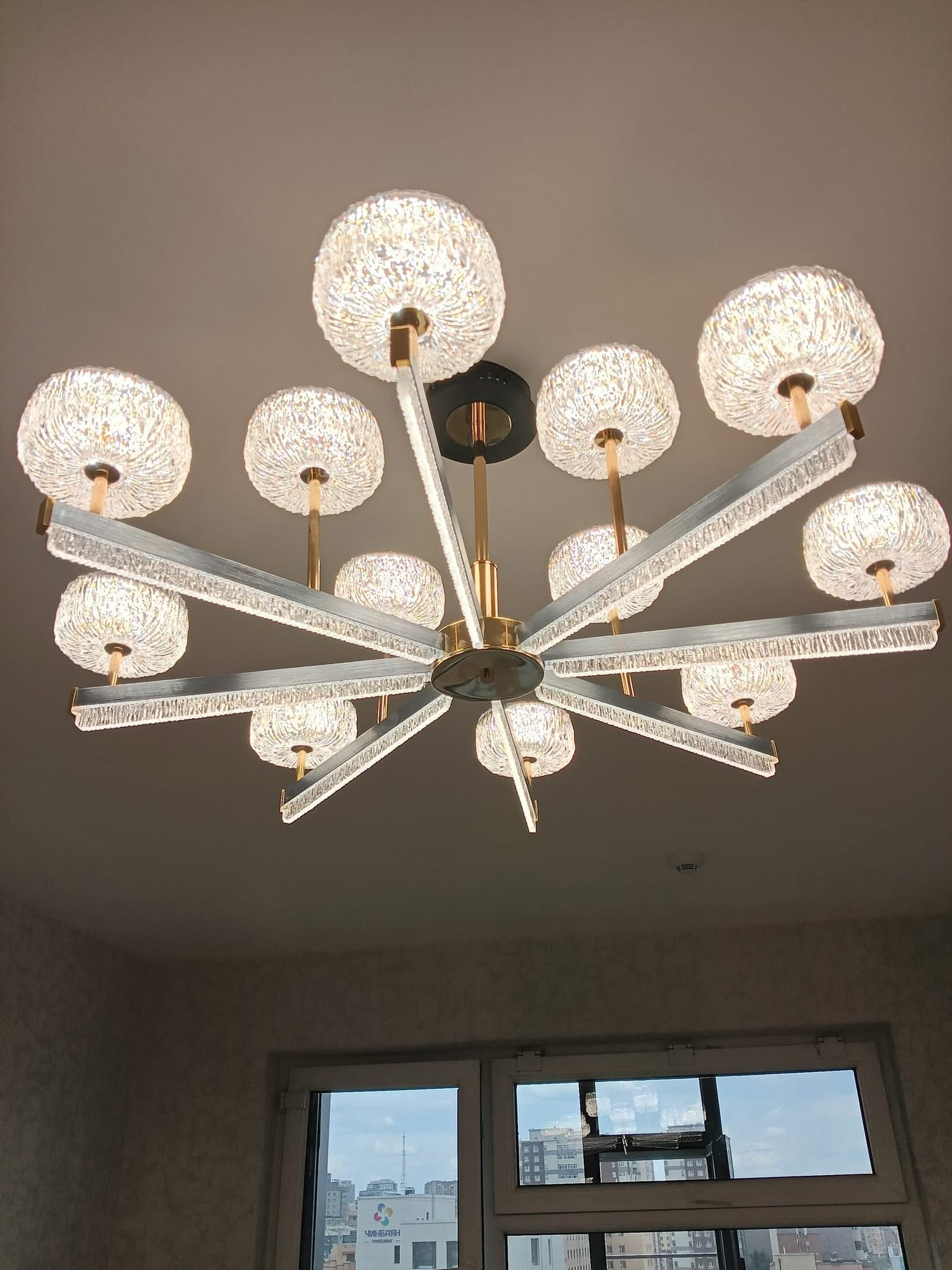 Lightigious™ – NovaBeam LED Chandelier
