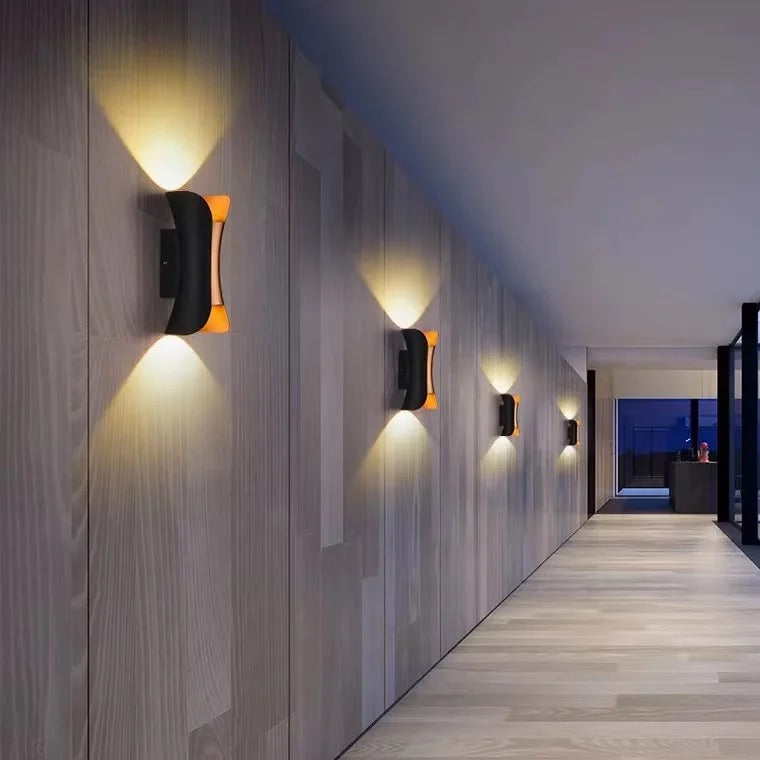 Lightigious™ - LED Black Golden Outdoor Wall Light (10W, IP65 Waterproof)