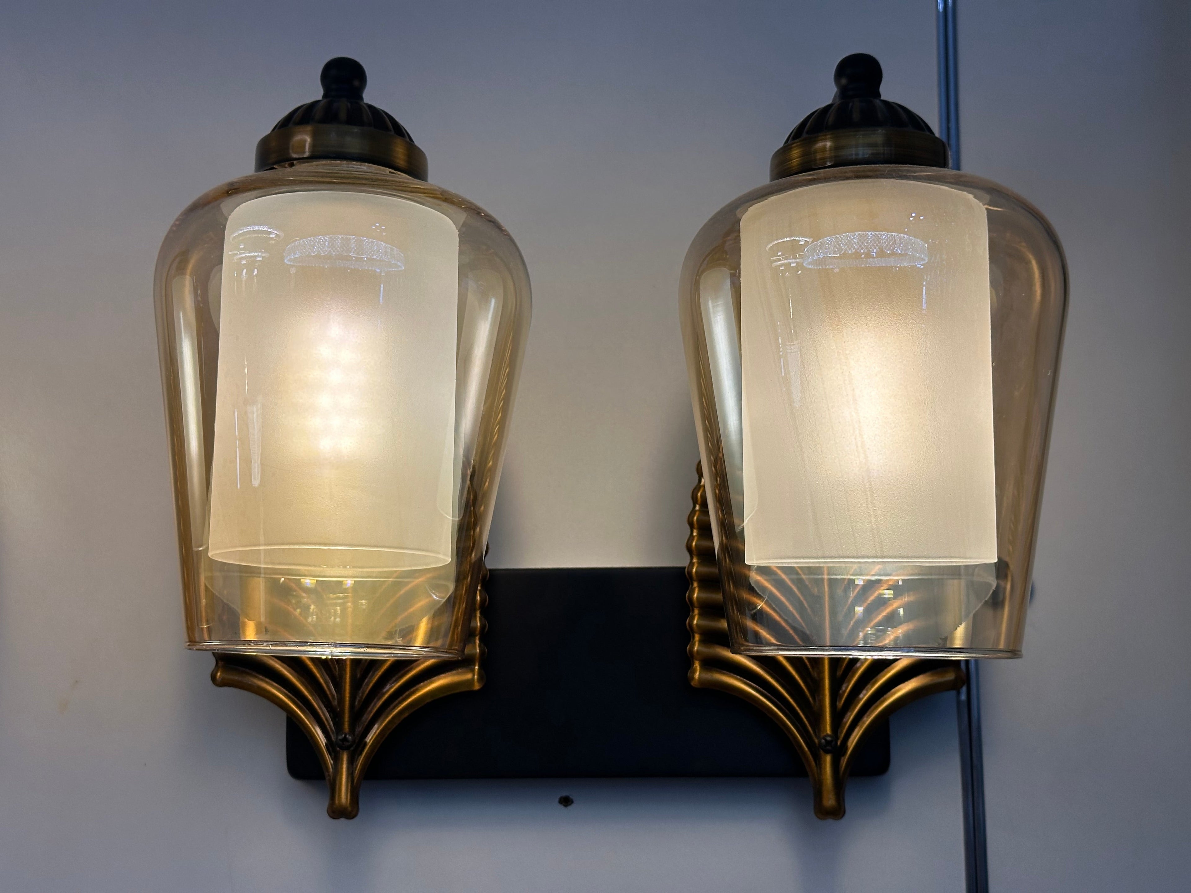 Lightigious™ - Modern Leaf Wall Light, Gold Antique, Amber Glass, E27 Holder