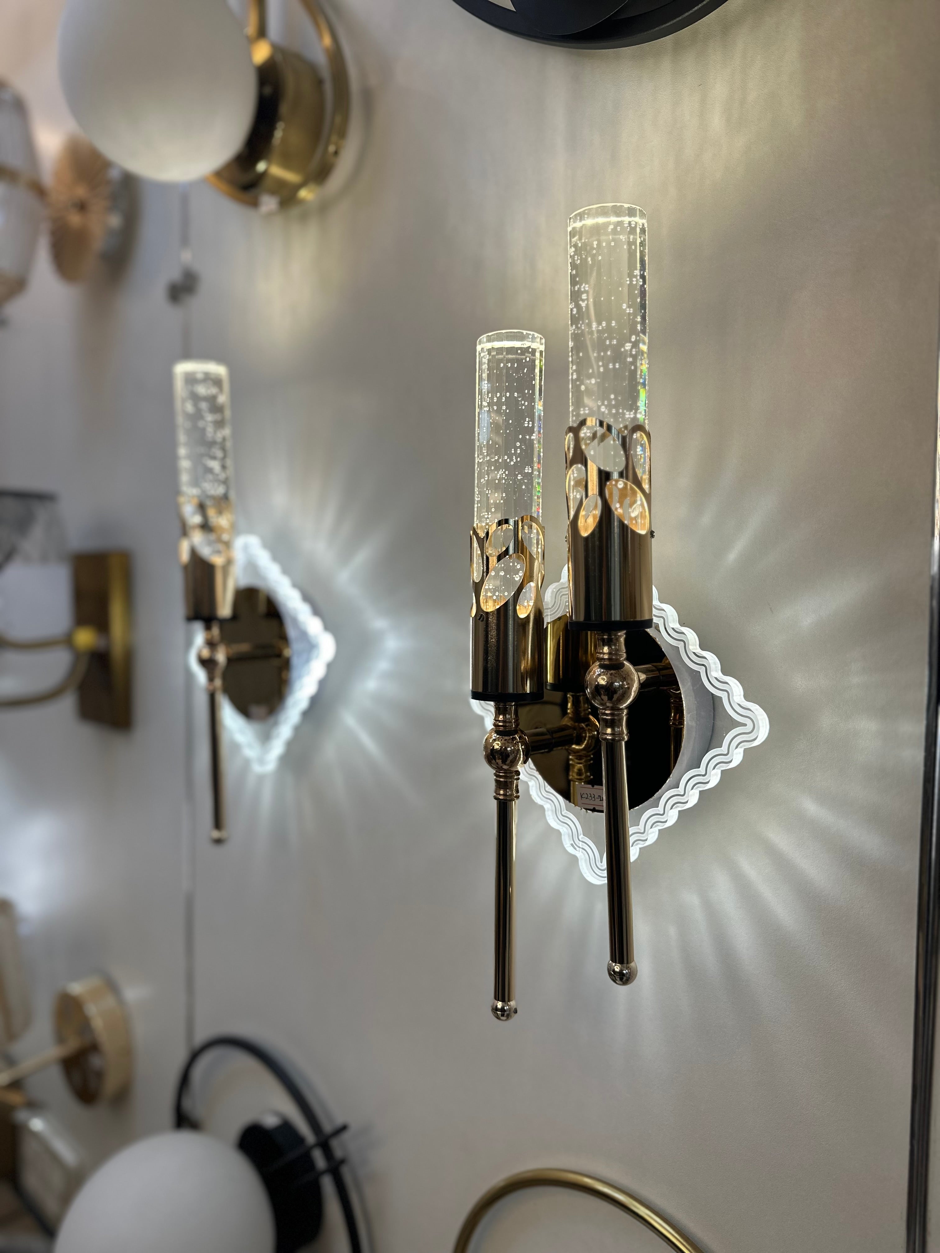 Lightigious™ - Linear Crystal Shade Wall Lamp, Gold & Clear Multi-Color LED Wall Light