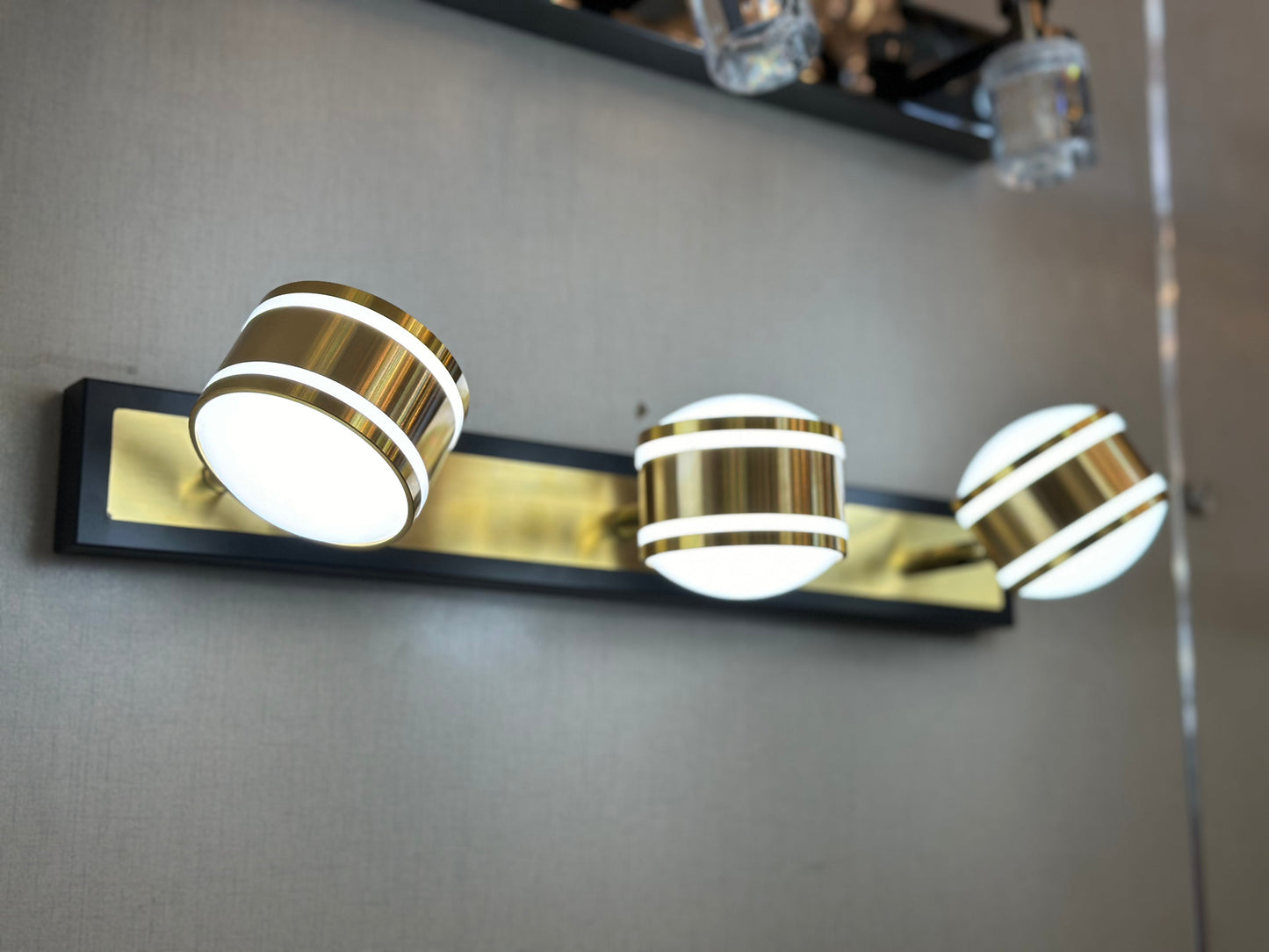 Lightigious™ - Golden Antique Vanity Light (Elegant Design, SMD LED)