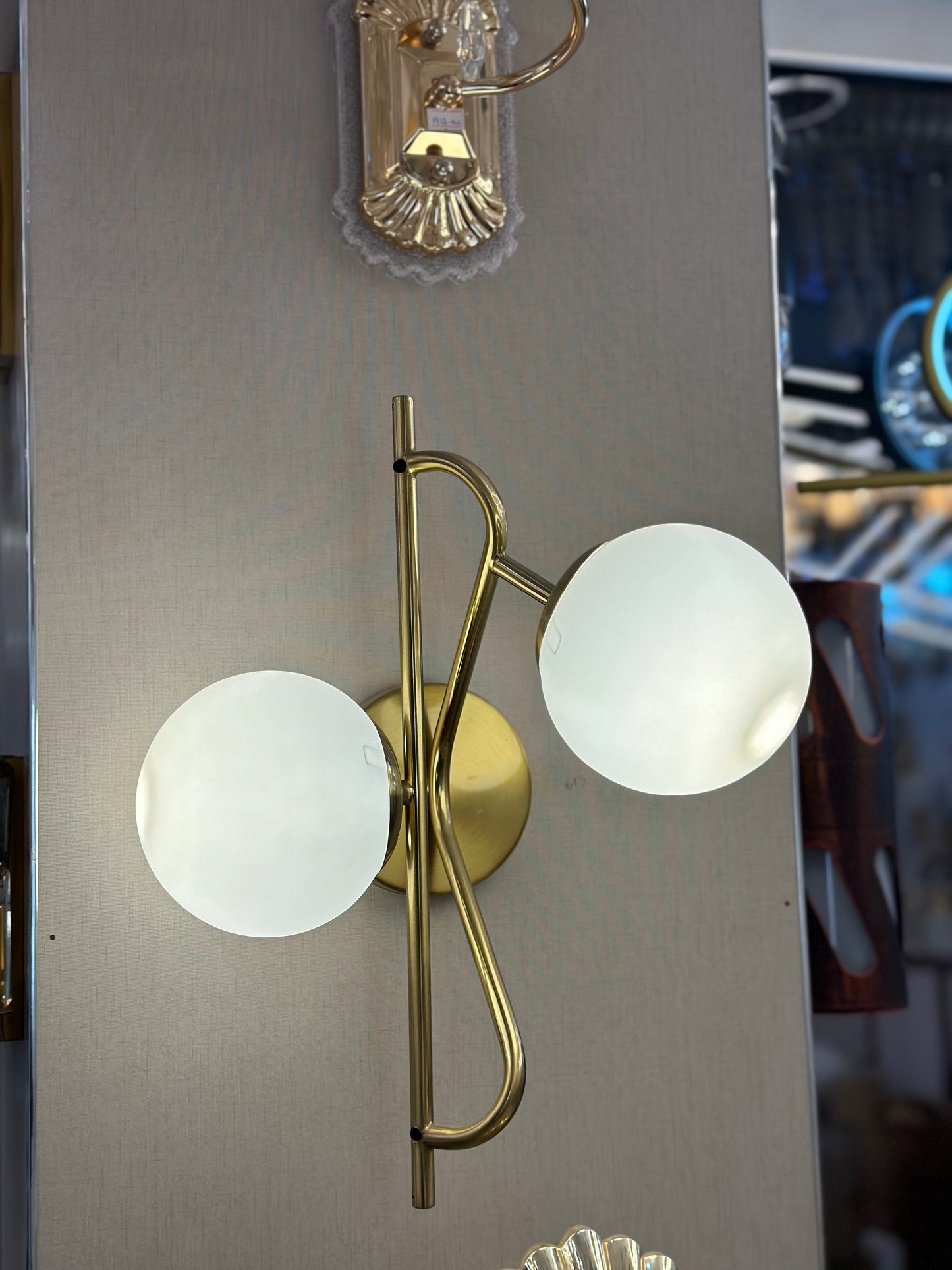 Lightigious™ - Modern Double Globe Wall Light, Golden Antique, E27 Holder