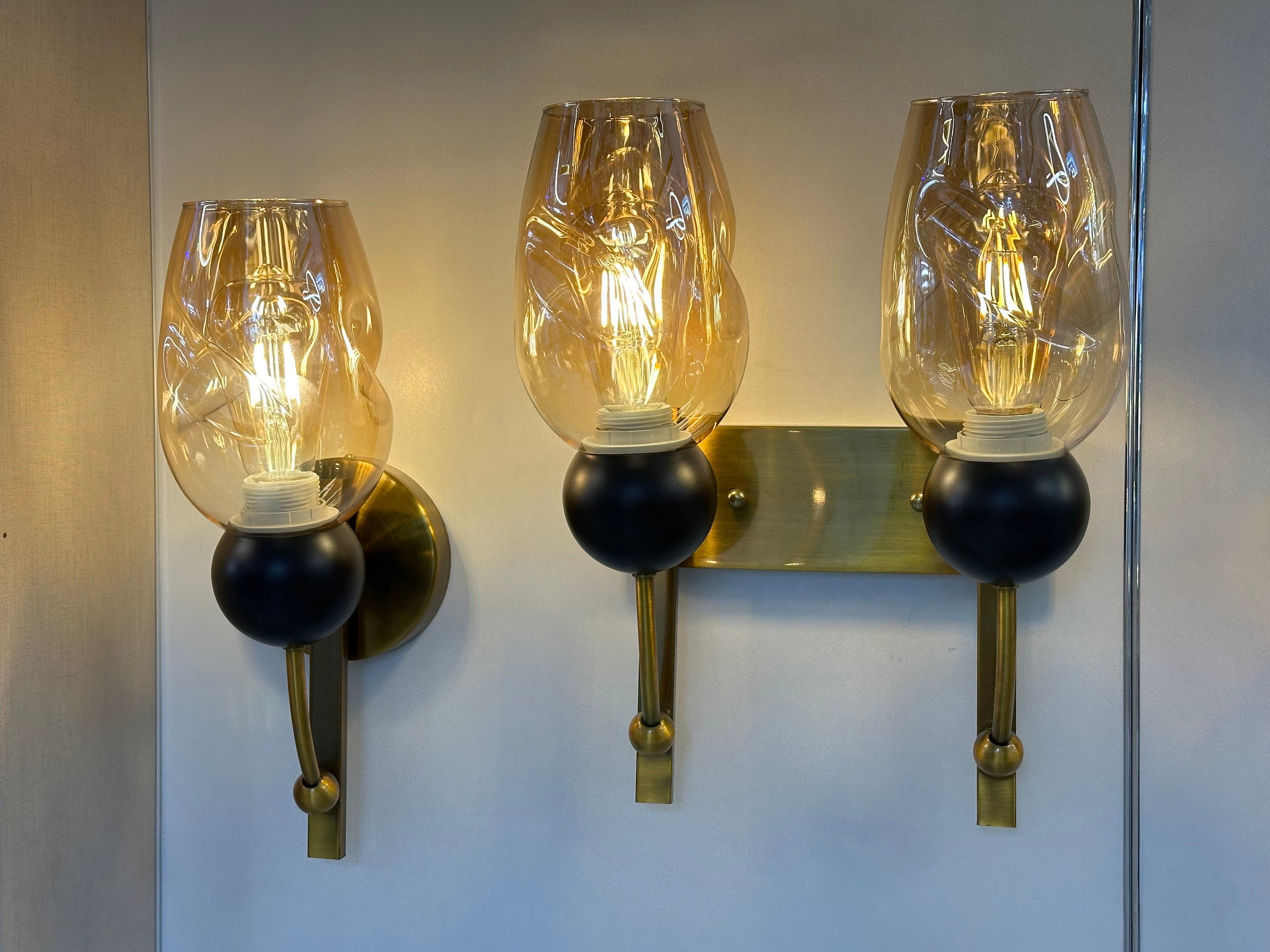 Lightigious™ - Amber Glass Wall Light