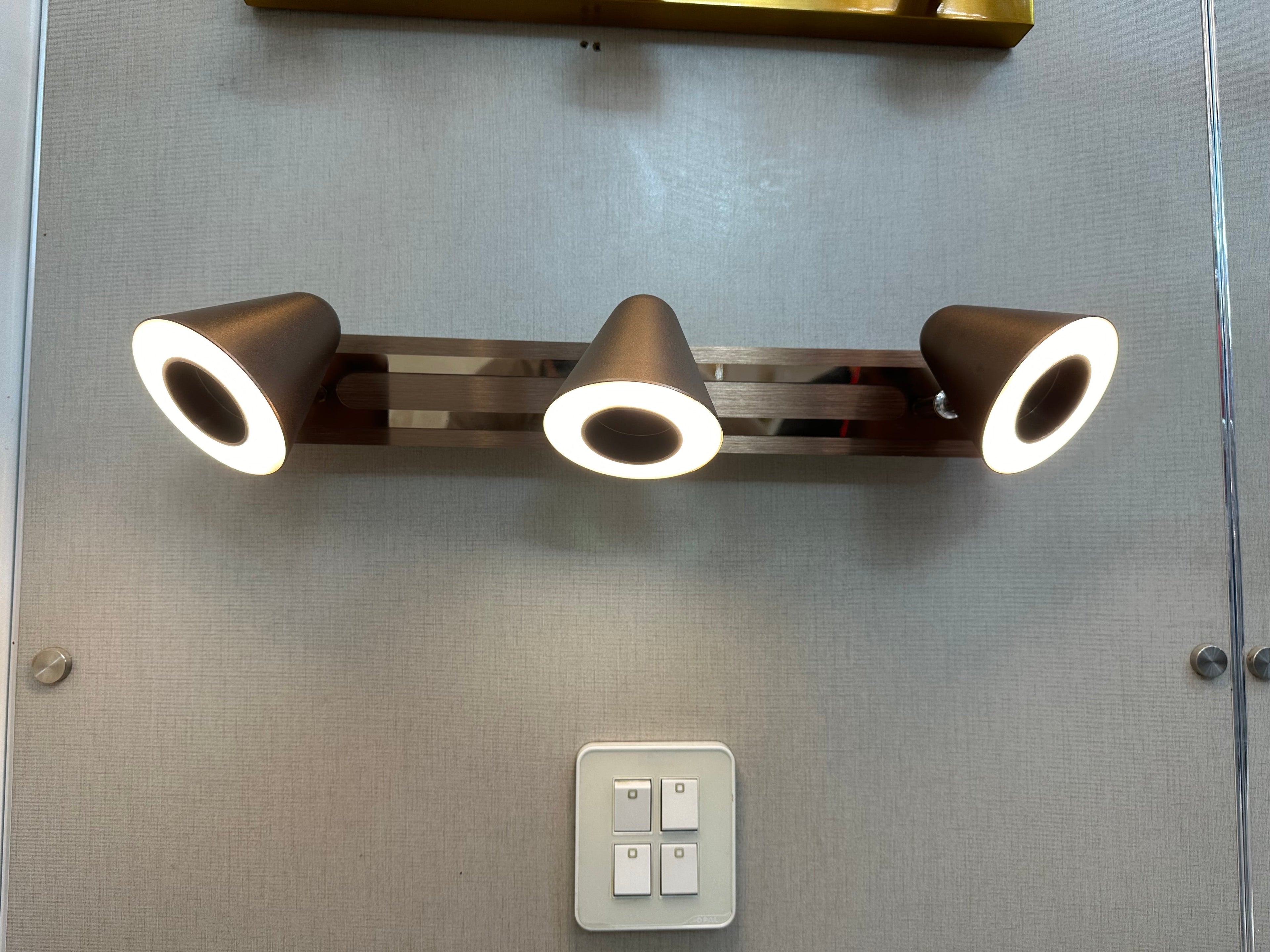 Lightigious Modern Coffee Tone SMD Vanity Light 18 inch iron wall bar