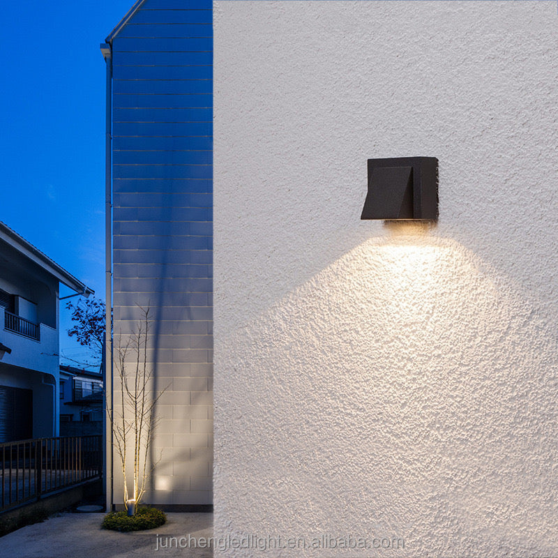 Lightigious™ - Single K Light Waterproof LED Wall Lamp (Square, Warm White)