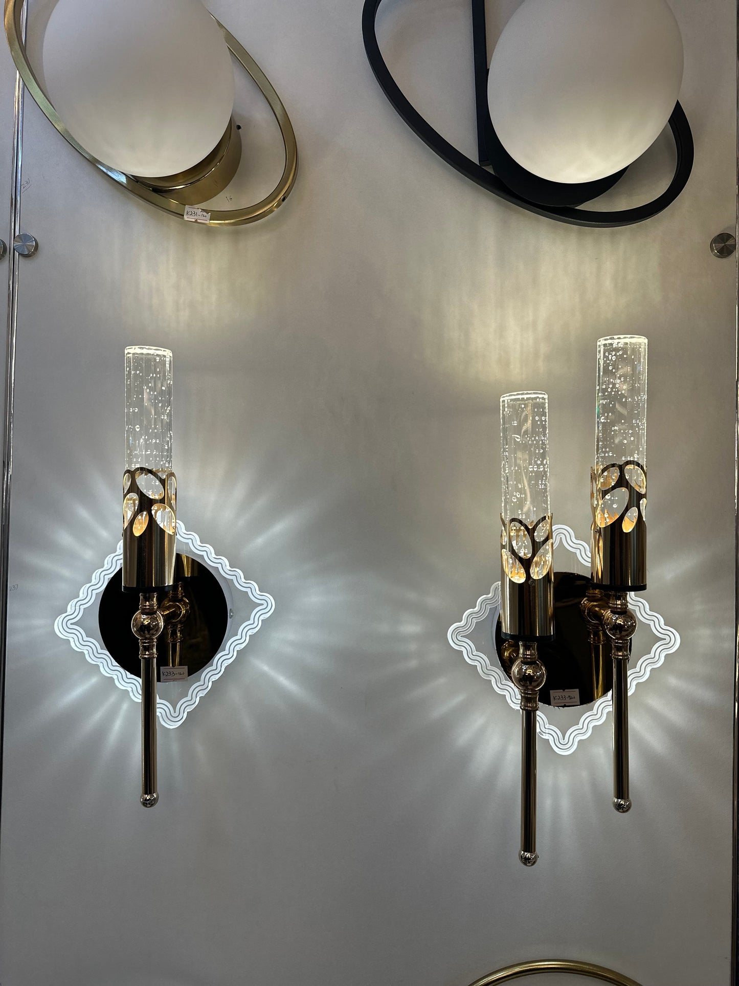 Lightigious™ - Linear Crystal Shade Wall Lamp, Gold & Clear Multi-Color LED Wall Light