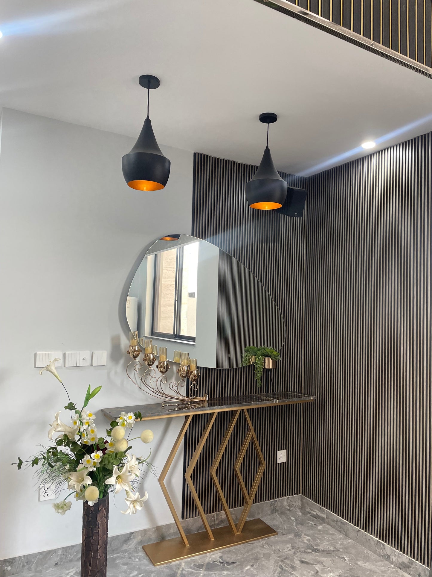 Lightigious™ - Mishal Hanging Light, Metal Body, E27 Holder, Adjustable Height