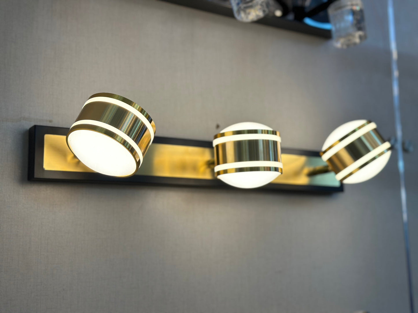 Lightigious™ - Golden Antique Vanity Light (Elegant Design, SMD LED)