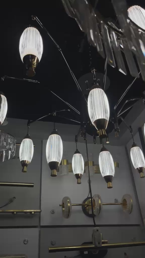 Lightigious™ – Tulip Chandelier